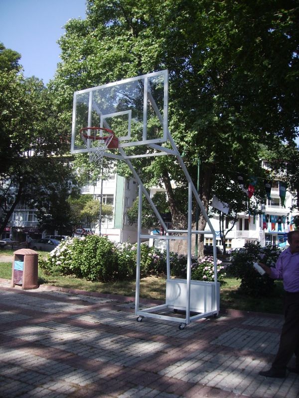 Dört Ayaklı Seyyar Basketbol Potası